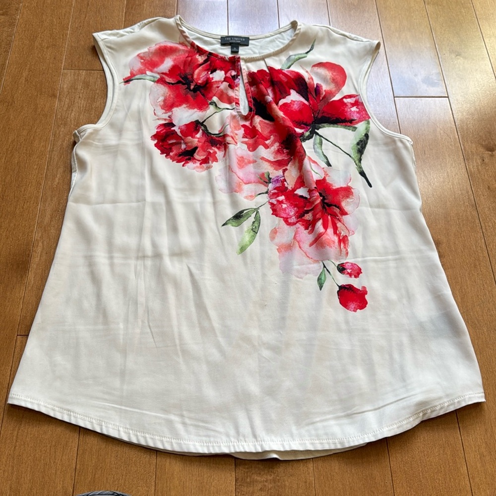 The Limited Collection Rose Top in Medium